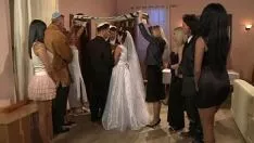 Reproduzir O pornô depois do casamento torna o boquete apaixonado