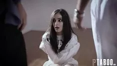 تشغيل العاهرات المجرمات اللواتي يبقين أفواههن مفتوحة حتى تتمكن من التبول فيهن لأنهن يقبلن أي نوع من
