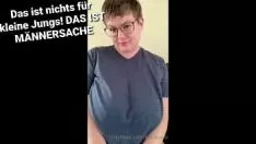 Odtwórz Ona chce tylko ssać kutasa i uprawiać bardzo intensywny seks z tym facetem