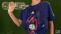 Oynat Bu cinsel deneyimden sonra hayal kırıklığına uğramak istemiyor, çok güzel bir orospu