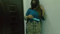 Reproducir Exótica Desi ama de casa Sobia Nasir por primera vez anal