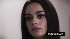 Reproducir Encuentro de hijastros prohibido de Sophia Burns: una experiencia tabú hardcore