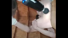 Redare Jucăria anal electrică o face să se gâfâie cu plăcere