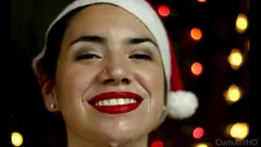 Reproduzir Esta é a época para um tratamento facial de férias: uma experiência de boquete Merry Merry