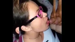 Jouer L'ami de mon mari vient et me baise